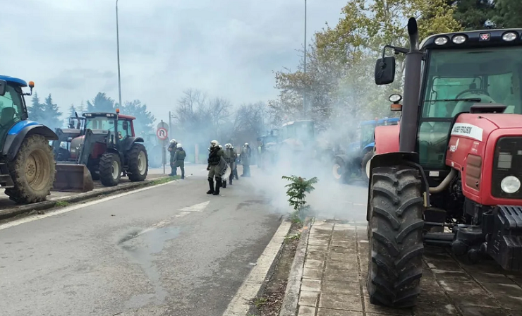 Θεσσαλονίκη: Ένταση και χημικά από την ΕΛΑΣ στα Πράσινα Φανάρια