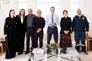 Μητσοτάκης σε συνάντηση με εκπροσώπους εθελοντικών οργανώσεων: Ήταν πρώτη προτεραιότητα για εμένα το «112»