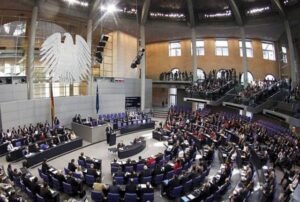Γερμανία:Με οριακή πλειοψηφία ψηφίστηκε το συνταξιοδοτικό νομοσχέδιο 
