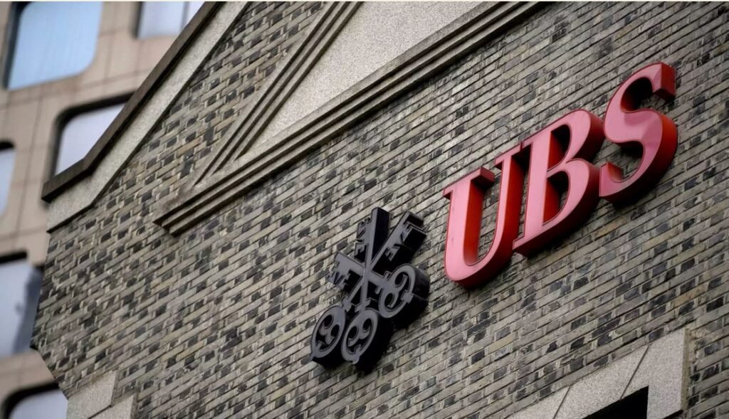 UBS: Αυτές είναι οι νέες προβλέψεις της τράπεζας για την ελληνική οικονομία – Τι λέει για το δημογραφικό –