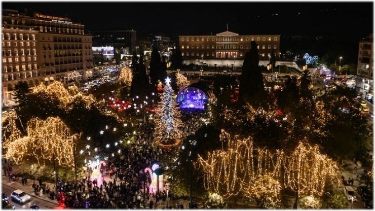 Αθήνα και Θεσσαλονίκη ανακοινώνουν το χριστουγεννιάτικο ωράριο καταστημάτων