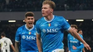 Νάπολι – Γιουβέντους 2-1, Serie A: Ο Χόιλουντ “πλήγωσε” τον Σπαλέτι και κράτησε τους “παρτενοπέι” στην κορυφή!