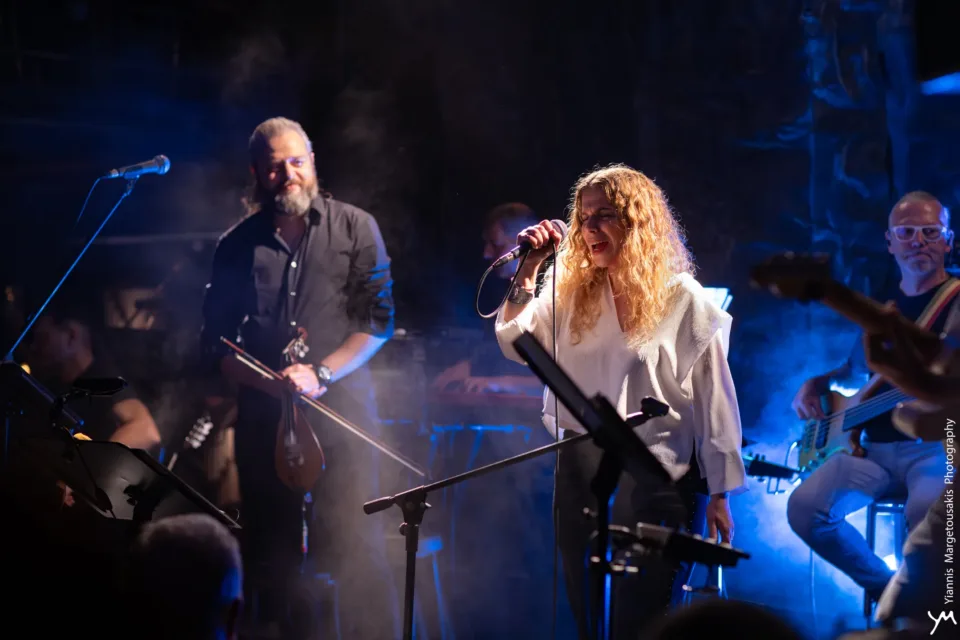 Ο Γιώργος Νικηφόρου Ζερβάκης και η Βιολέτα Ίκαρη επανέρχονται για μία γιορτινή εμφάνιση στο Σταυρό του Νότου Club