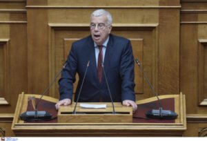 Ο Σιμόπουλος «ξαναχτύπησε» και κατηγορεί τους αγρότες για εκβιασμό – «Πυρά» από την αντιπολίτευση