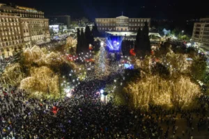 Χριστουγεννιάτικη Αγορά, Santa Run, συναυλίες και δράσεις για παιδιά στο εορταστικό πρόγραμμα του Δήμου Αθηναίων