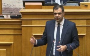 Μαρινάκης στους αγρότες: «Ναι» στον διάλογο, «όχι» στους κλειστούς δρόμους