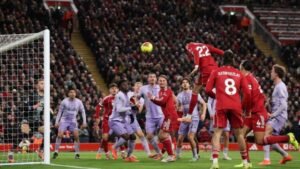 Premier League: Επιστροφή με ασίστ για τον Σαλάχ στη νίκη της Λίβερπουλ, εύκολο τρίποντο για την Τσέλσι