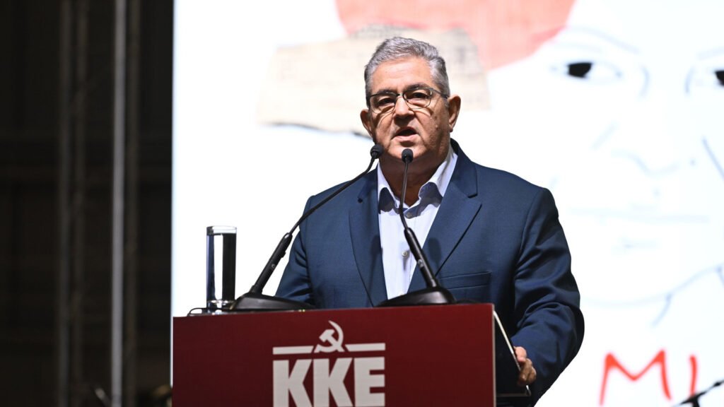 Δημήτρης Κουτσούμπας: Στεκόμαστε στο πλευρό των εργολαβικών εργαζομένων των ΕΛΠΕ Θεσσαλονίκης