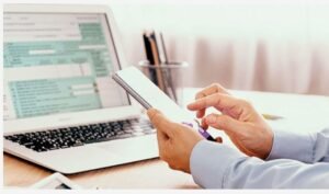 Πρωταθλήτρια η Ελλάδα στη μείωση της φοροδιαφυγής: Κάτω από 10% το «κενό» ΦΠΑ το 2024 – Πόσο μειώθηκε σε μια