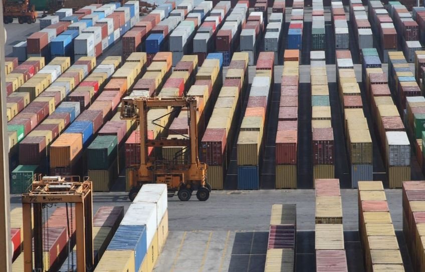 Νέες υποχρεώσεις για συγκεκριμένες εισαγωγές από 1 Ιανουαρίου 2026 – Tι πρέπει να γνωρίζουν οι επιχειρήσεις