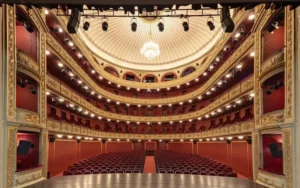 Δεκέμβριος με ελληνική δραματουργία στο Δημοτικό Θέατρο Πειραιά