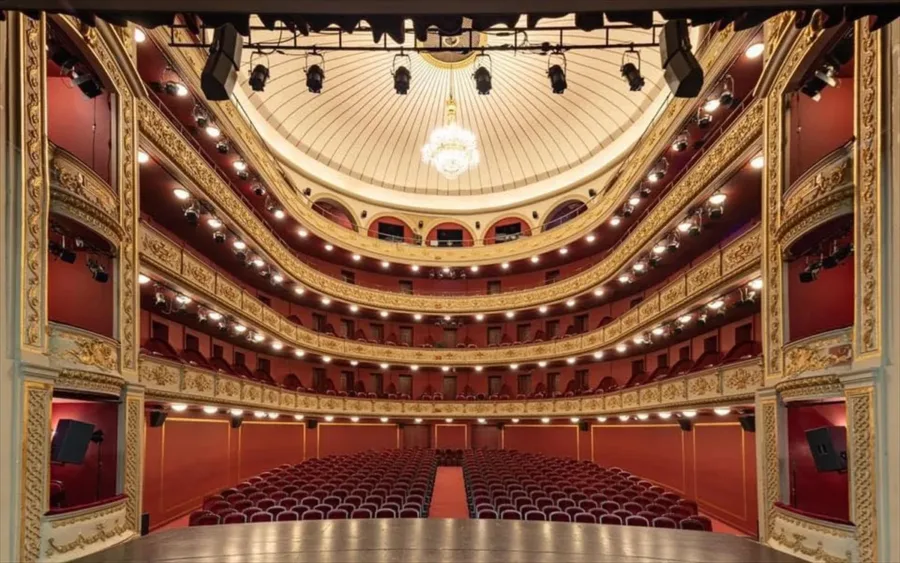 Δεκέμβριος με ελληνική δραματουργία στο Δημοτικό Θέατρο Πειραιά