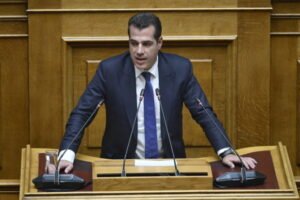 Πλεύρης: Το δόγμα «περνάνε και λιάζονται» οδήγησε σε μια πελώρια υποχρέωση επιστροφών, την οποία διαγράψαμε