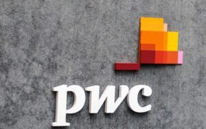 PwC: Κάτω από 4% οι εταιρείες «ζόμπι» – enikonomia.gr