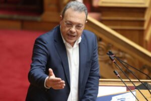 Φάμελλος: Η κινητοποίηση των αγροτών είναι για το συμφέρον όλων των κοινωνικών ομάδων – Πρέπει να φύγετε το συντομότερο