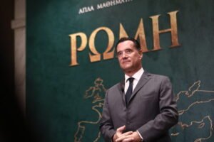 Γεωργιάδης: Το βιβλίο μου “Ρώμη” είναι απολύτως πρωτότυπο και δικό μου – Οι τοξικοί έσκασαν από