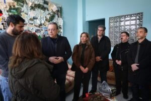 Σωκράτης Φάμελλος: Επισκέφθηκε κοινωνικές δομές στη Θεσσαλονίκη – «Χρειαζόμαστε μια ισχυρή Πολιτεία για να