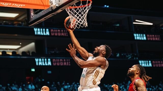 Dubai BC – Αρμάνι 99-92, Euroleague: Επίθεση… φωτιά και Μπέικον σε κέφια στο “κάστρο” της Coca Cola Arena (Βίντεο)