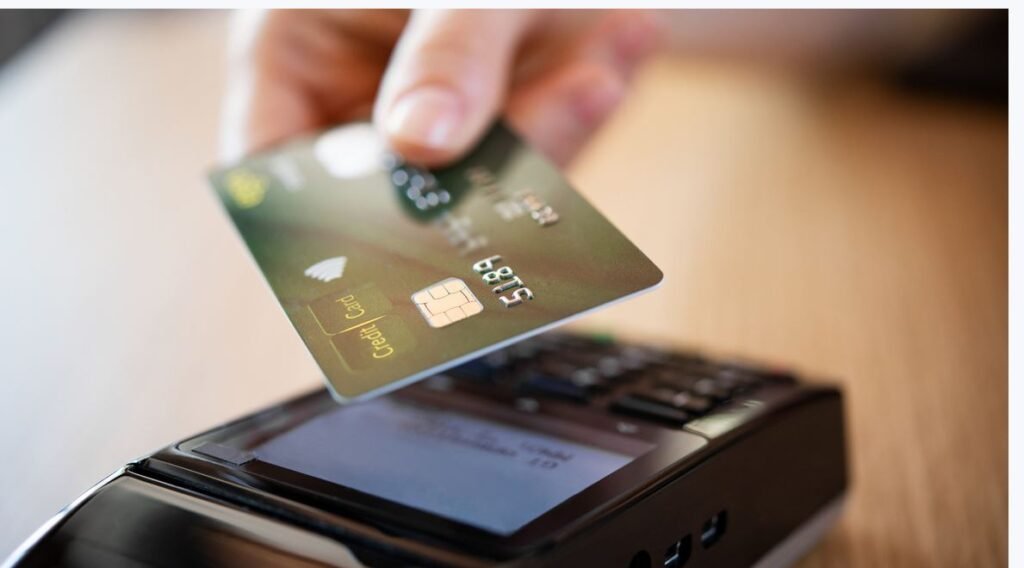 POS: Διευκρινίσεις για τη διπλή χρέωση με κάρτα – enikonomia.gr