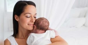 Επίδομα μητρότητας: Τι αλλάζει για χιλιάδες μητέρες – enikonomia.gr