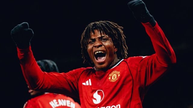 Μάντσεστερ Γιουνάιτεντ – Νιούκαστλ 1-0, Premier League: Ο Ντόργκου… ντύθηκε Άγιος Βασίλης και της έφερε δώρο νίκη-πεντάδας!