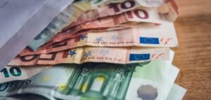 ΔΥΠΑ και e-ΕΦΚΑ: Ποιοι πληρώνονται από τις 29 Δεκεμβρίου – enikonomia.gr