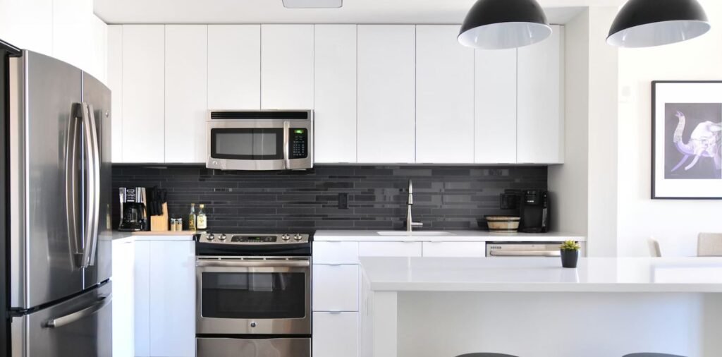 Νέο πρόγραμμα «Ανακαινίζω»: Όλες τις τελευταίες πληροφορίες που πρέπει να γνωρίζετε – Ποιοι θα έχουν