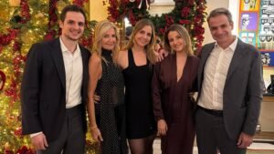 Κυριάκος Μητσοτάκης: Οι ευχές του πρωθυπουργού για την έλευση του 2026 – «Πίστη ότι μπορούμε να πάμε μπροστά»