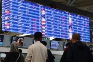 Χρίστος Δήμας για το πρόβλημα στο FIR Αθηνών: «Δεν επηρέασε με οποιονδήποτε τρόπο την ασφάλεια των πτήσεων»