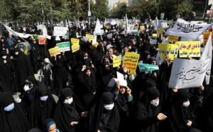 Κλιμακώνονται οι λαϊκές κινητοποιήσεις στο Ιράν