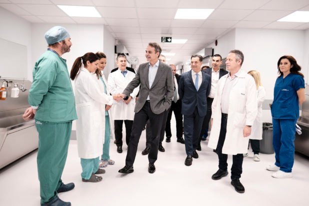 Μητσοτάκης: Το 2026 μπαίνει με πολύ θετικούς οιωνούς για τον «Άγιο Σάββα» – Το ΕΣΥ αλλάζει