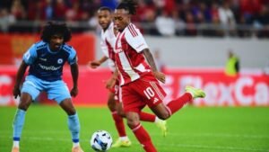 Αθλητικές μεταδόσεις: Πού θα δείτε Ατρόμητος – Ολυμπιακός, Παναιτωλικός – ΠΑΟΚ και Κηφισιά – ΑΕΛ στη Super League