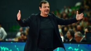 Παναθηναϊκός AKTOR: Έξαλλος Αταμάν, έκοψε το ρεπό και… αποθέωσε τον Ολυμπιακό!