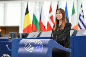 Κατεπείγουσα παρέμβαση Κουντουρά στην Κομισιόν για το μπλακάουτ στον ελληνικό εναέριο χώρο