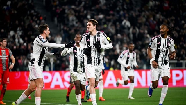 Ευρωπαϊκά πρωταθλήματα: Πάρτι της Γιουβέντους, νέα ήττα της Σεβίλλης των Αλμέιδα, Βλαχοδήμου (Βίντεο)