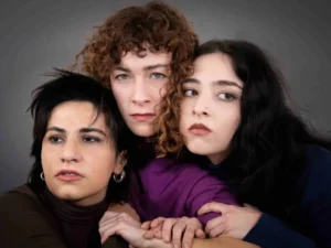 «24 ώρες σ’ έναν κόσμο που δεν μας ανήκει»: Πρεμιέρα για τη νέα διεθνή συμπαραγωγή του Παντελή Φλατσούση στο Θέατρο Τέχνης