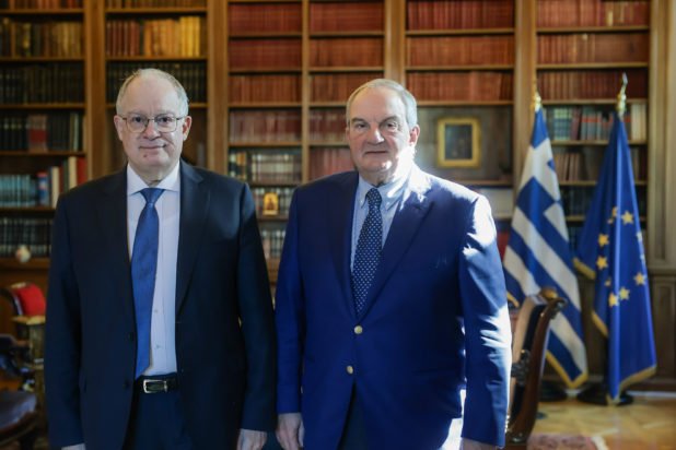 Κωνσταντίνος Τασούλας: Συναντήθηκε με τον Κώστα Καραμανλή στο Προεδρικό Μέγαρο – Τι συζήτησαν