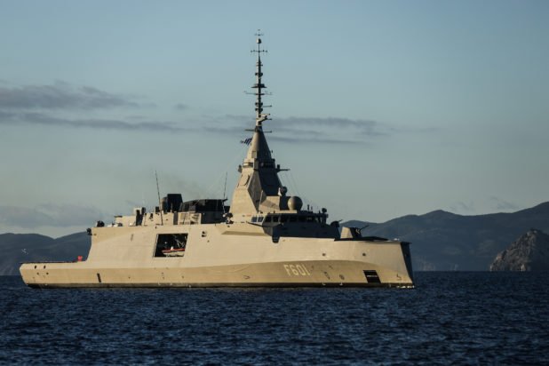 LIVE – Στον Σαρωνικό η φρεγάτα «Κίμων» – Η τελετή υποδοχής της πρώτης ελληνικής FDI HN «Belharra»