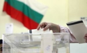Βουλγαρία: Ο πρόεδρος Ράντεφ ανακοίνωσε πρόωρες εκλογές