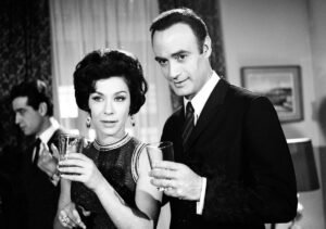 Μενδώνη για Ζαρόκωστα: Κέρδισε δικαιωματικά μια εξέχουσα θέση τόσο στο σανίδι, όσο και στη μεγάλη οθόνη