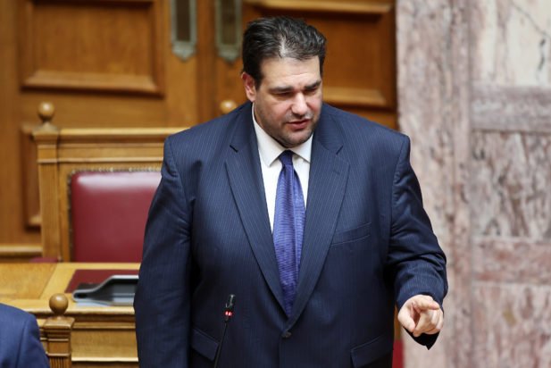 Λιβάνιος στη Βουλή: Σκεπτόμαστε την αύξηση της προκαταβολής προς τους διευθυντές των σχολείων για την κάλυψη