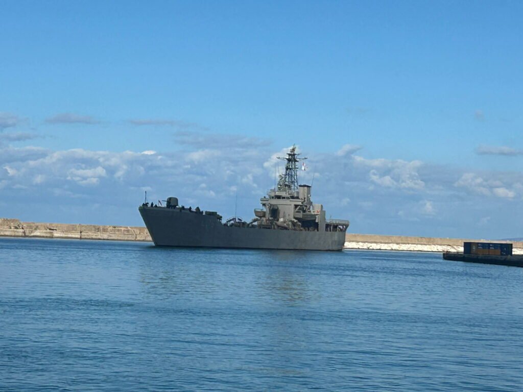 Η Ελλάδα εξοπλίζει τον Λίβανο: Έστειλε τεθωρακισμένα, ακολουθούν και ελικόπτερα – Δείτε φωτογραφίες