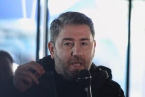 Ανδρουλάκης: Χρειάζεται μια άλλη πολιτική που δεν μπορεί να ασκηθεί από Μεσσίες ή από πρόσωπα που