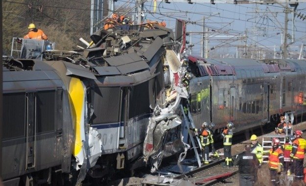 Ισπανία: Τουλάχιστον 21 νεκροί, δεκάδες τραυματίες σε δυστύχημα με δυο τρένα υψηλής ταχύτητας