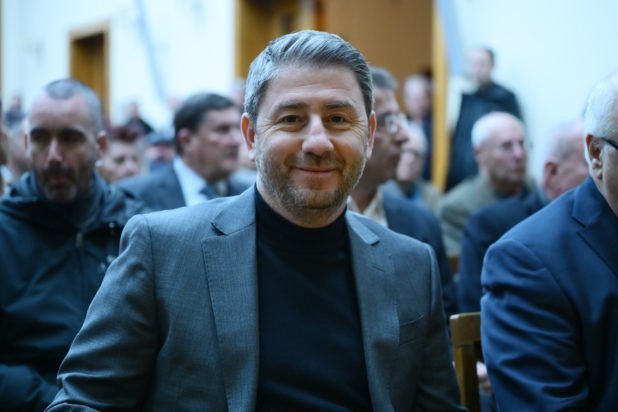 Ανδρουλάκης: Οι αποτυχημένοι πειραματισμοί της ΝΔ αφήνουν τη χώρα επικίνδυνα εκτεθειμένη – Με το ΠΑΣΟΚ στην