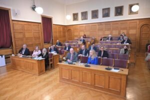 Ζωή Κωνσταντοπούλου: «Λυσσάτε για να μην εξεταστούν κρίσιμοι μάρτυρες» – Στο «κόκκινο» η ένταση στην