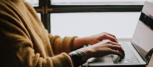 ΑΠΔ: Επιστολή της ΠΟΦΕΕ προς Κεραμέως και διοικητή του e-ΕΦΚΑ-Τι αναφέρει – enikonomia.gr