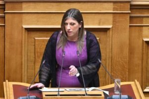 Βουλή – Κωνσταντοπούλου για Μητσοτάκη: Όταν δεν έρχεσαι να υποστηρίξεις την πρότασή σου, προφανώς συνομολογείς ότι είναι «για τα μπάζα»