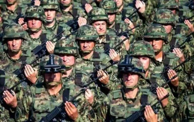 Ο Ισπανός ΥΠΕΞ καλεί την ΕΕ να προχωρήσει στη δημιουργία κοινού στρατού