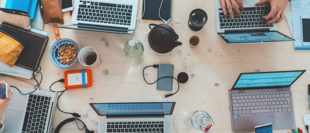 Δημόσιο: Διευκρινίσεις για τους υπαλλήλους που μπορούν να μείνουν στην υπηρεσία τους και μετά τη